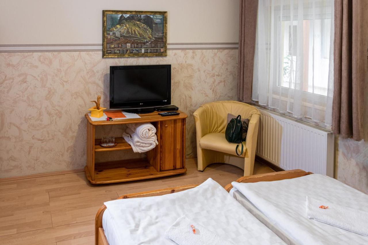 Hotel Zeta Lenti Exteriér fotografie