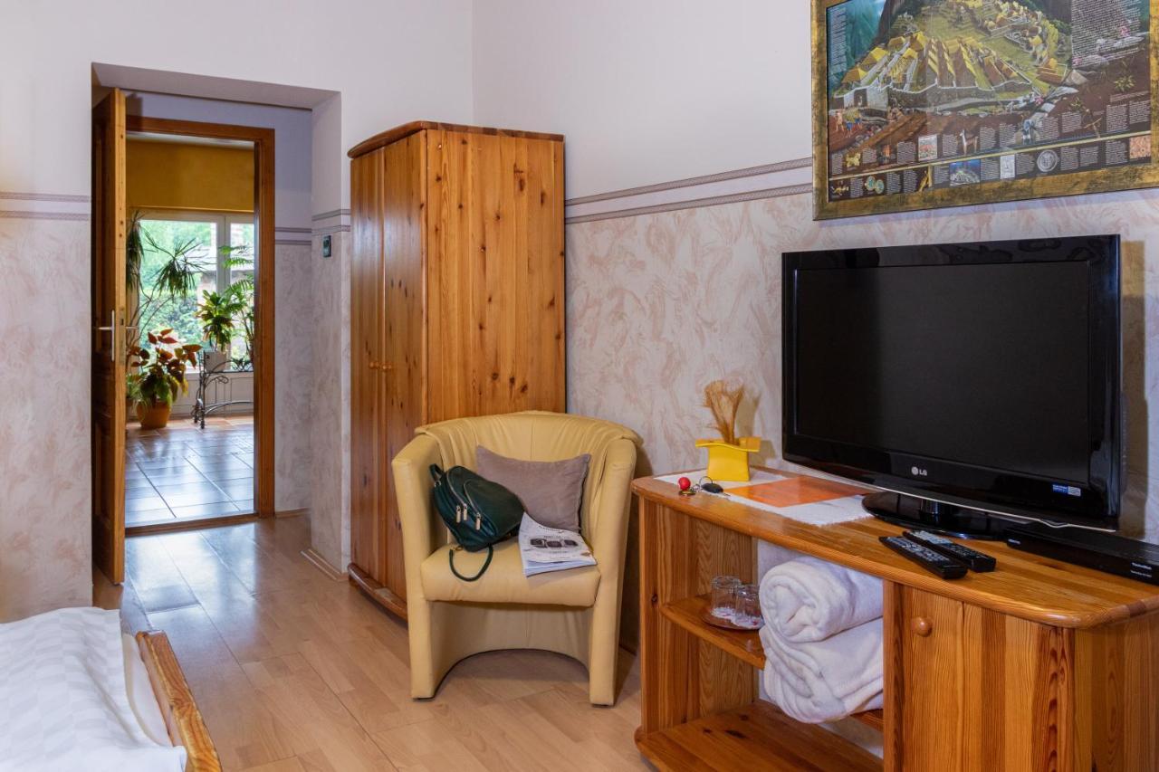 Hotel Zeta Lenti Exteriér fotografie