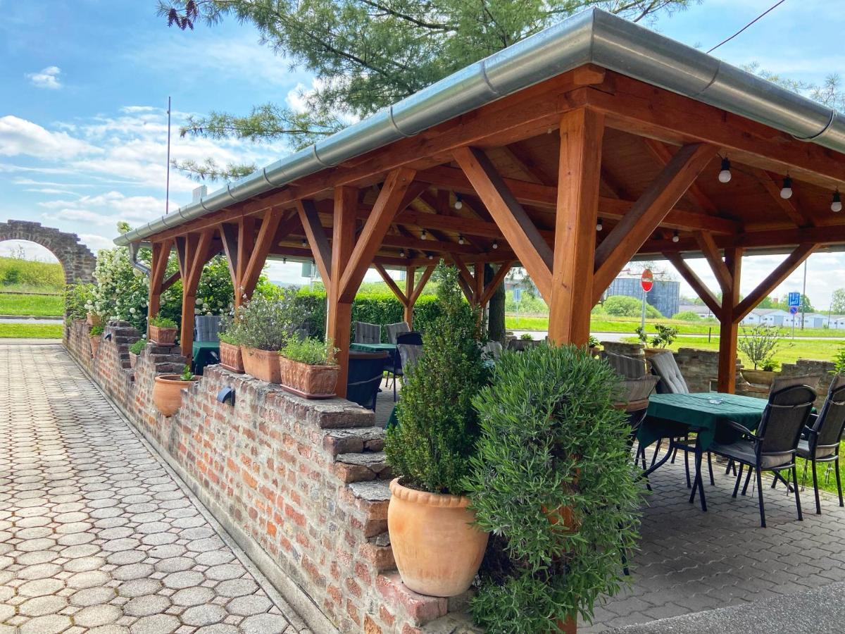 Hotel Zeta Lenti Exteriér fotografie